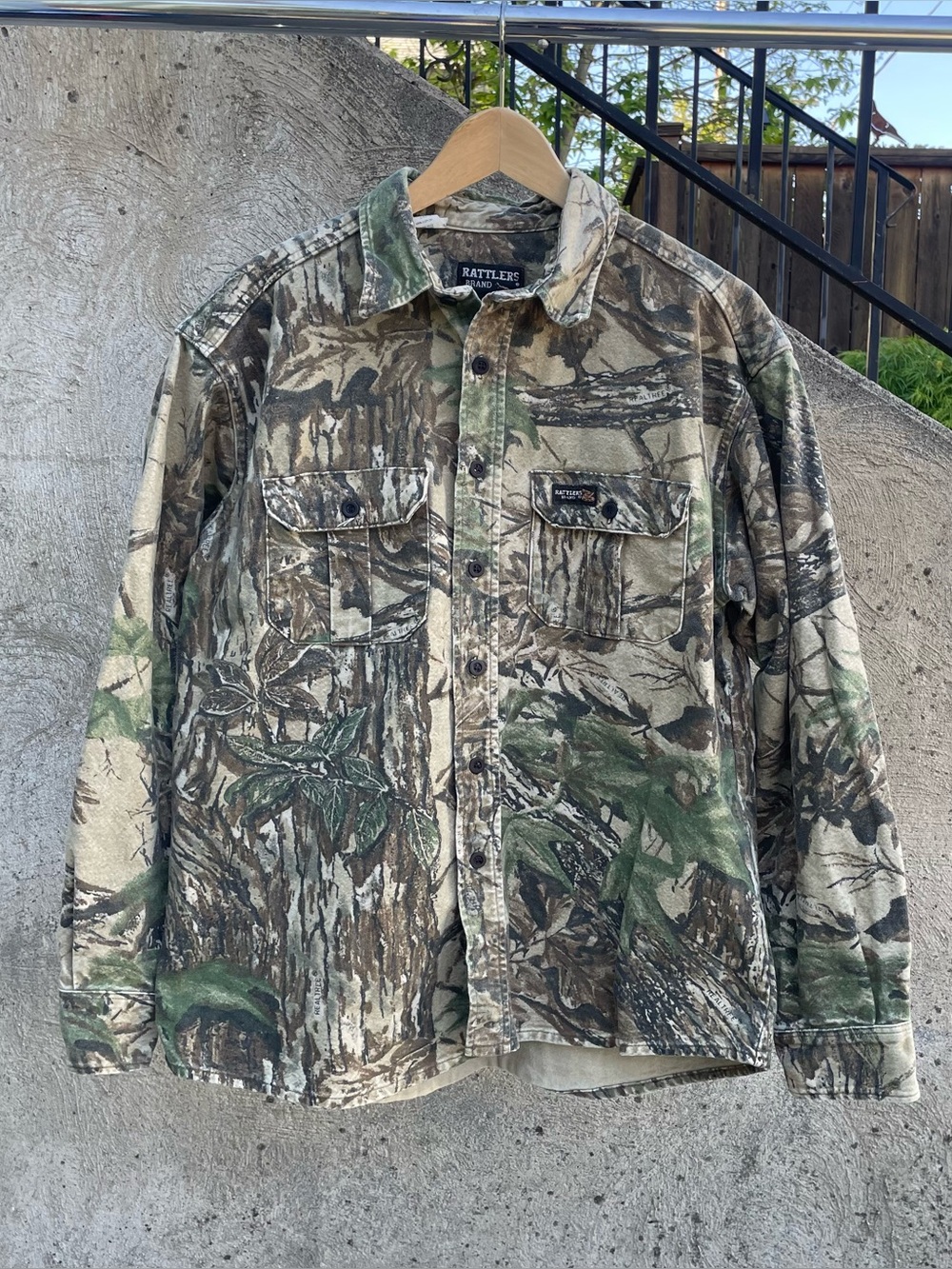 Vintage 90s Rattlers heavyweight camo button up shirt size large